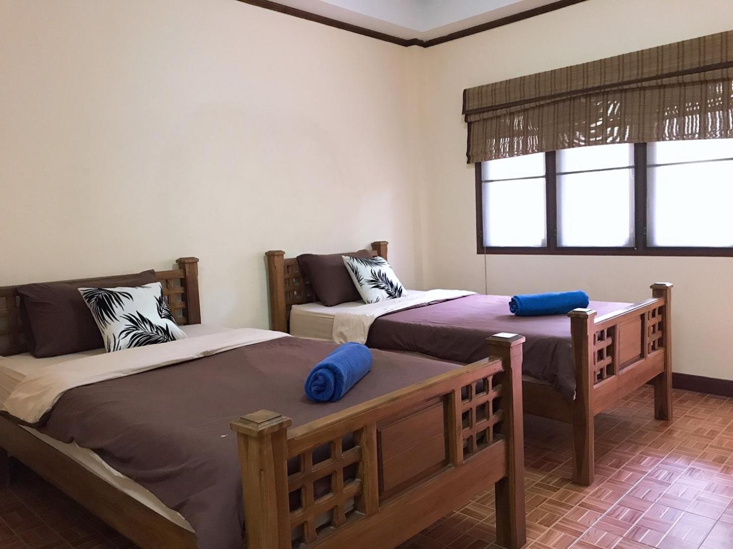 Jungle Hut Bungalows & Hotel Haad Chao Phao Room photo